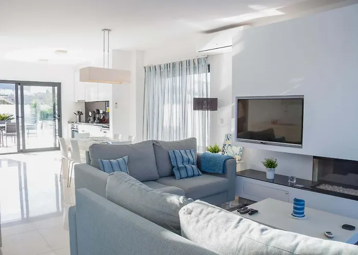 Villa Deluxe - By Sch